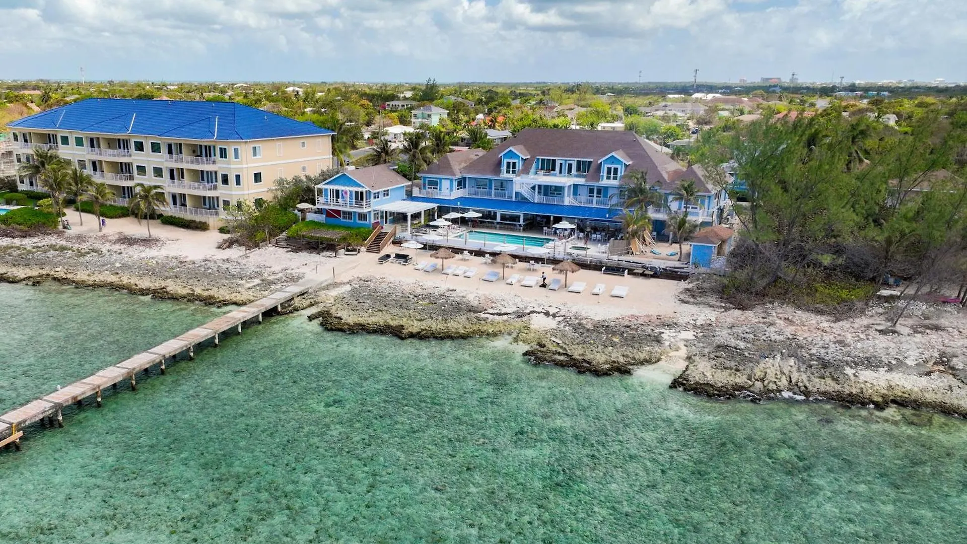 Hotel Cobalt Coast Resort West Bay