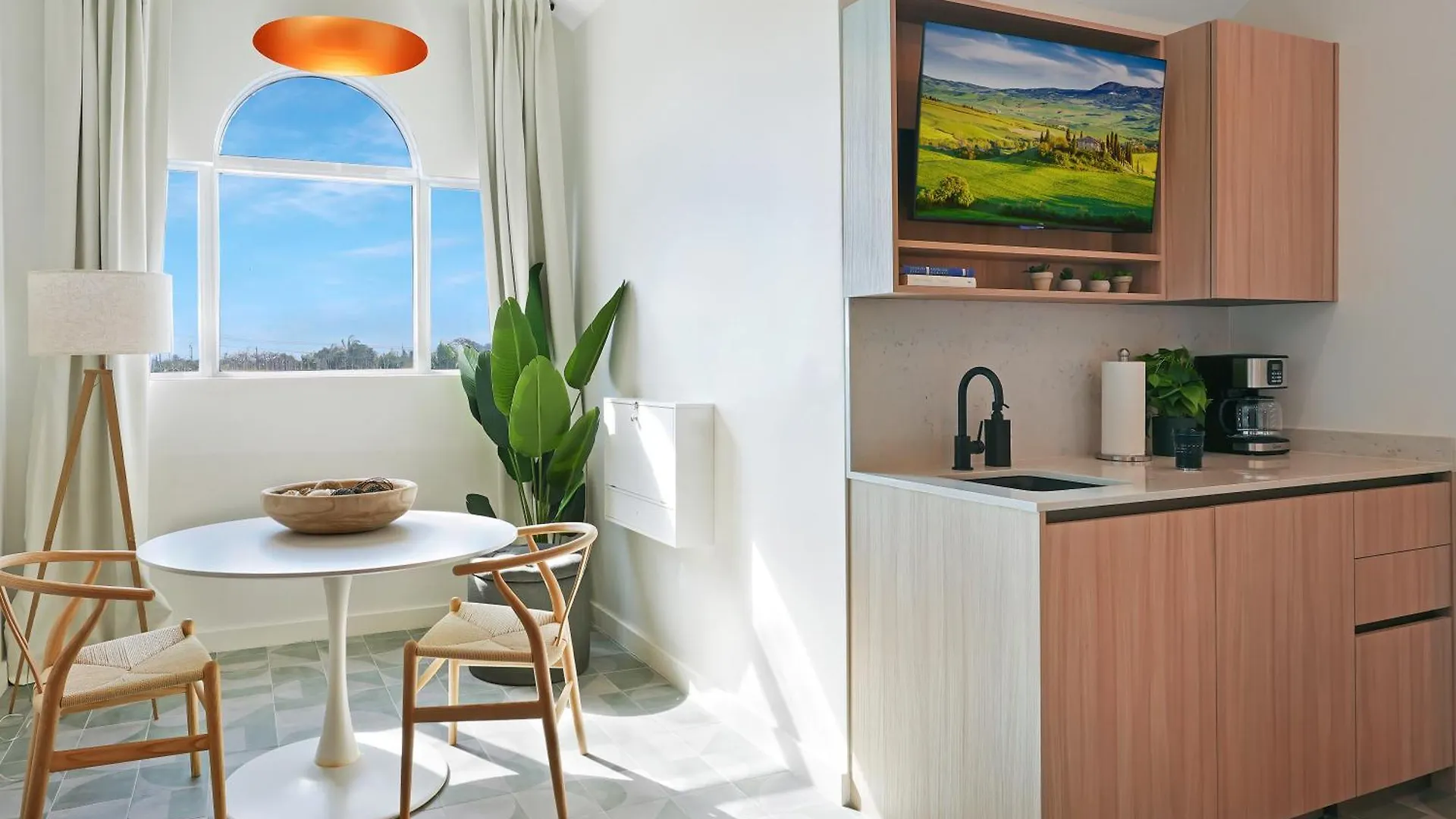 Cobalt Coast Resort West Bay