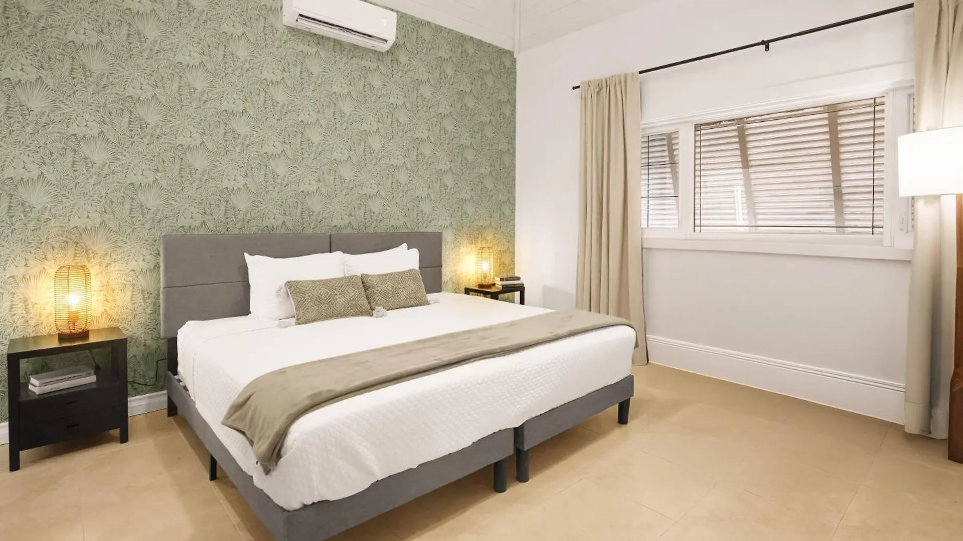 Cobalt Coast Resort West Bay Hotel